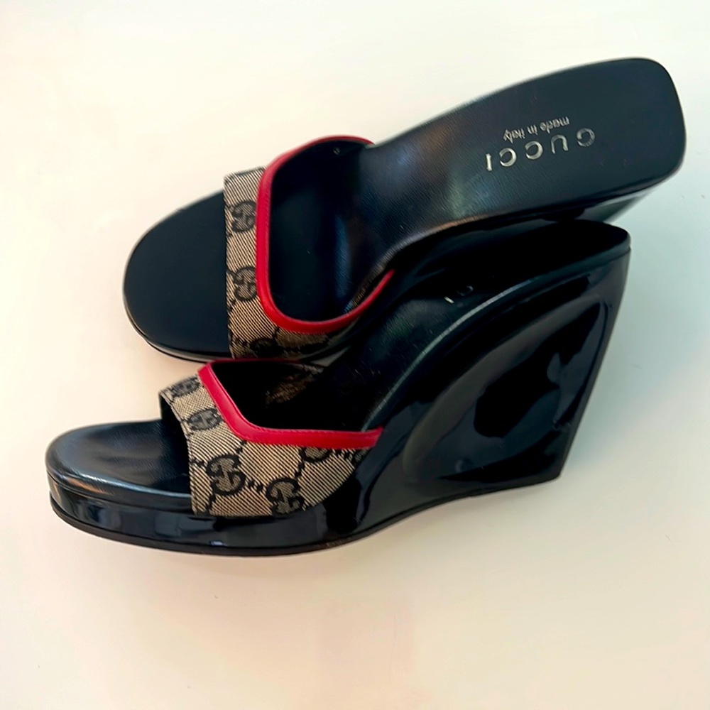 GUCCI wedge tessito open toe heel